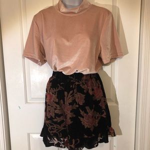 Velvet floral black flare shorts